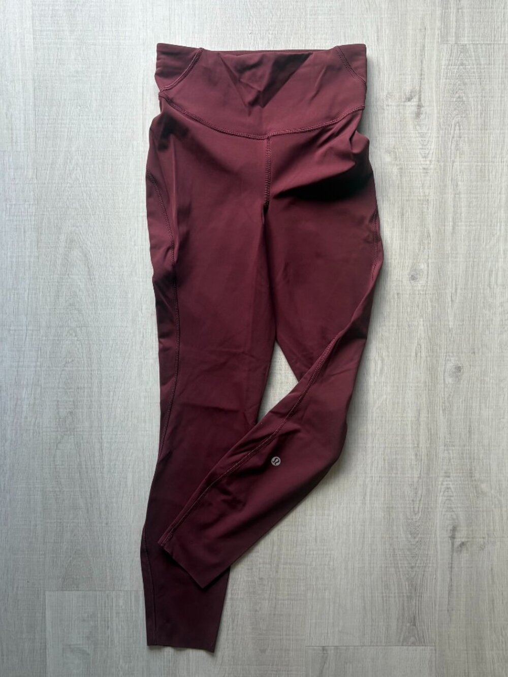 Lululemon Base Pace High-Rise Tight 25" - Women 4 - Maroon/Red